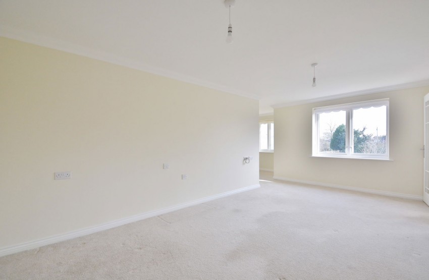 Images for Greyhound Lane, Thame