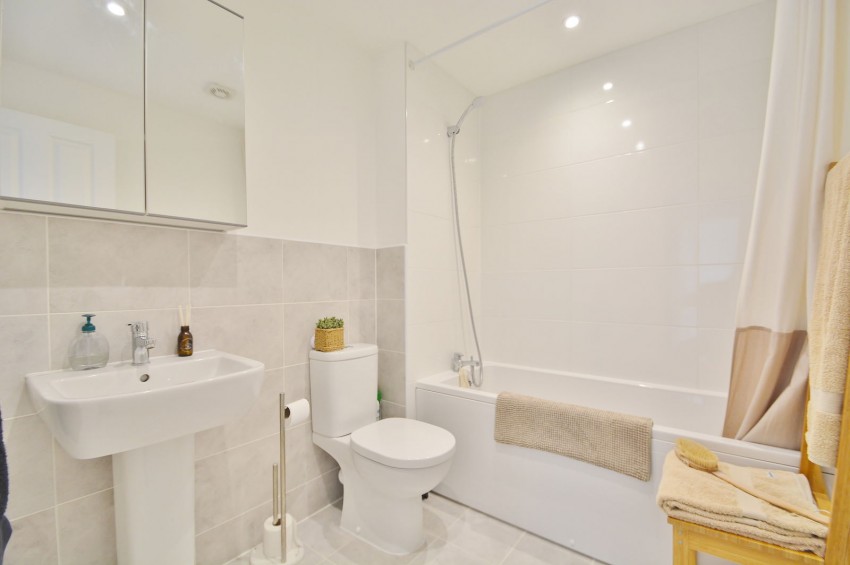 Images for Henry Blyth Gardens, Thame