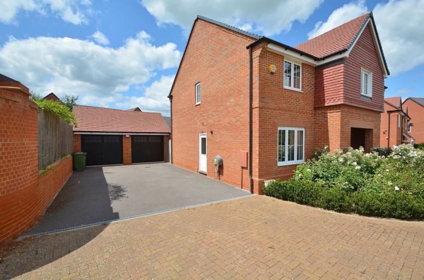 Images for Saxon Square, Thame