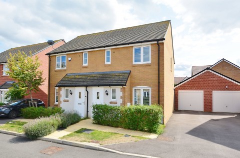 View Full Details for Robin Gibb Road, Thame