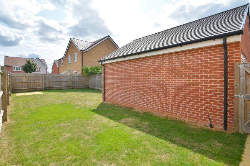 Images for Robin Gibb Road, Thame