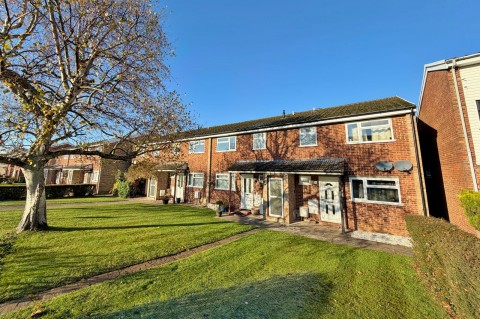 View Full Details for Coombe Hill Crescent, Thame