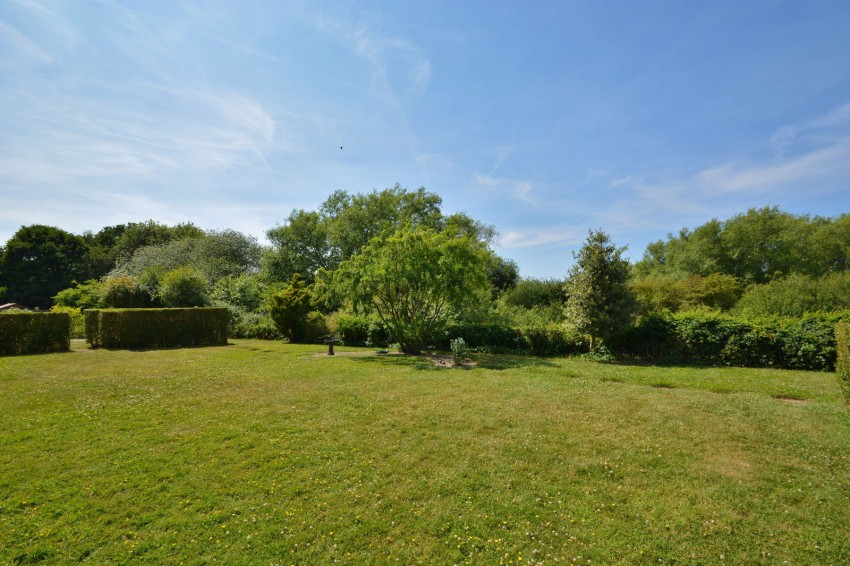 Images for Coombe Hill Crescent, Thame
