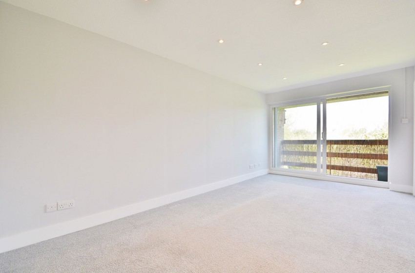 Images for Coombe Hill Crescent, Thame