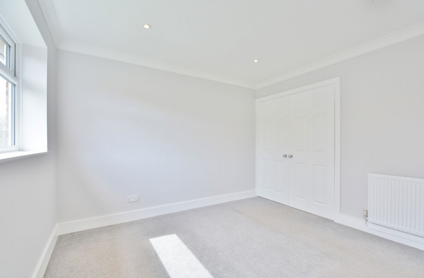 Images for Coombe Hill Crescent, Thame