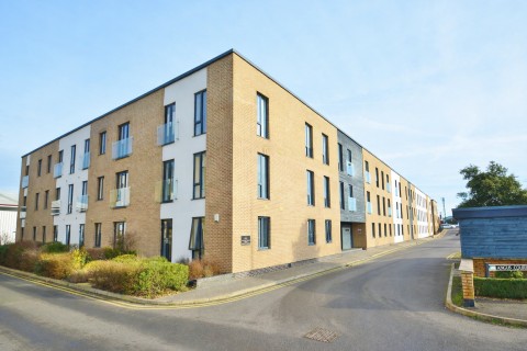 View Full Details for Latimer House, Angus Court, Thame