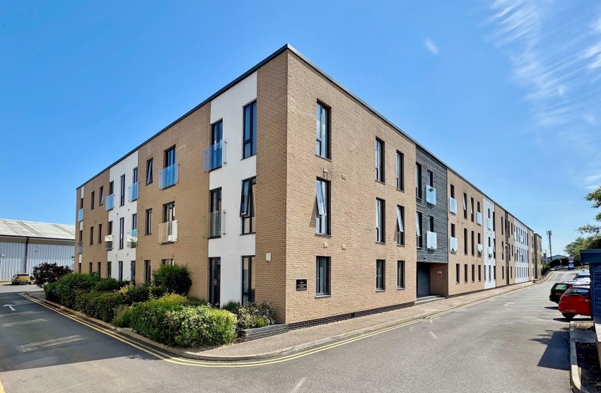 Images for Latimer House, Angus Court, Thame