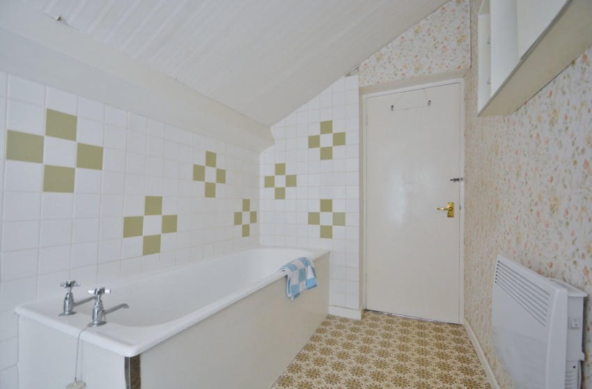 Images for Worminghall Road, Oakley