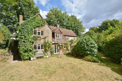 View Full Details for Church Lane, Lewknor, OX49 5TP