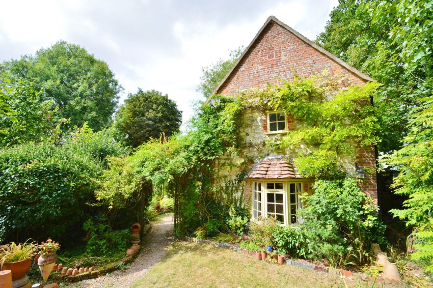 Images for Church Lane, Lewknor, OX49 5TP