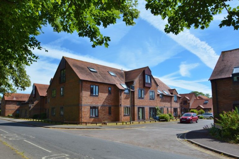 Sharman Beer Court, Thame