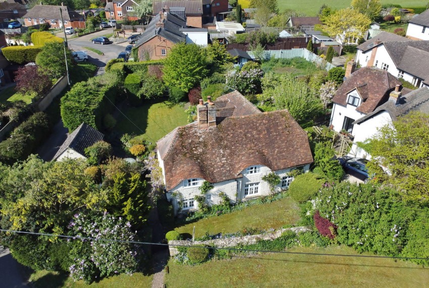 Images for Field Cottage, Upton