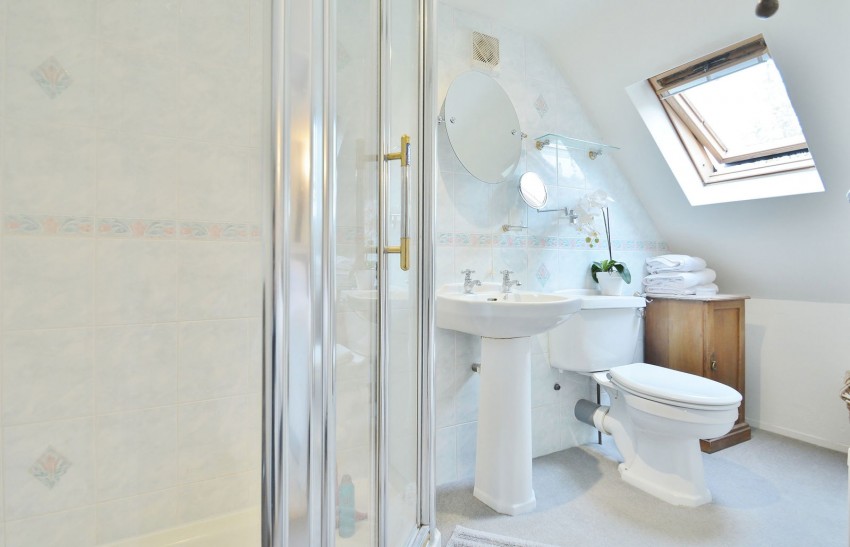 Images for Field Cottage, Upton