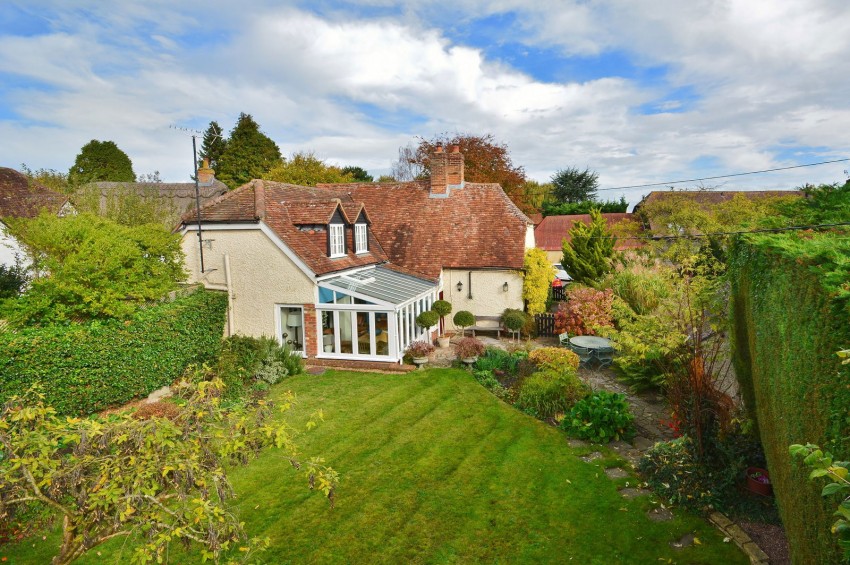 Images for Field Cottage, Upton