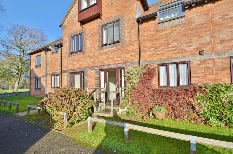 Sharman Beer Court, Thame