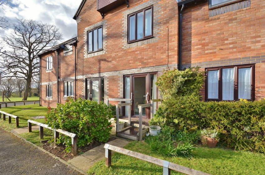 Images for Sharman Beer Court, Thame