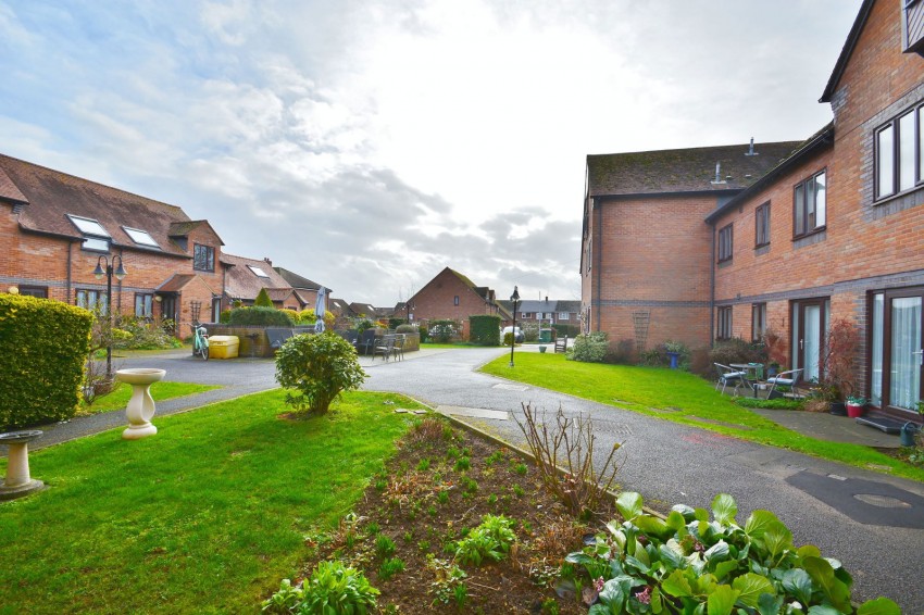 Images for Sharman Beer Court, Thame