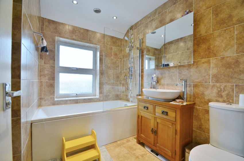 Images for Churchill Crescent, Thame, OX9 3JN