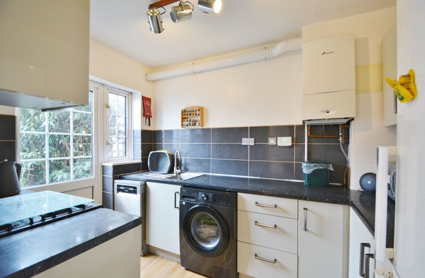 Images for Cavalier Road, Thame, OX9 3TP
