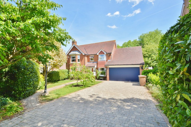 Swan Gardens, Tetsworth