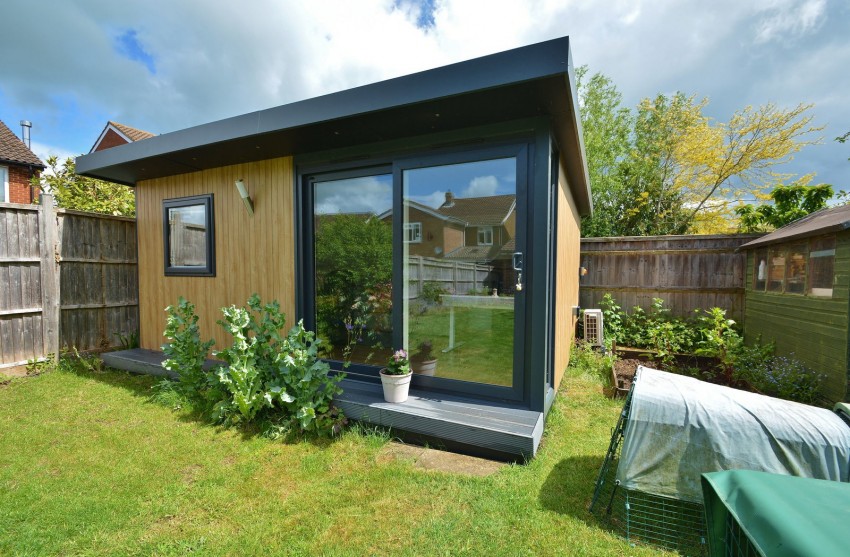 Images for Orchard Close, Oakley